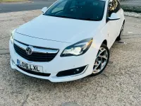 Used Vauxhall Insignia SRi 170 HP (125 kW) 2016 White Estate