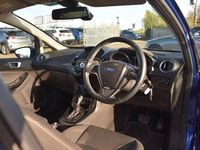 Usado Ford Fiesta Titanium 182 HP (133 kW) 2017 Azul Citadino