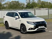 Used Mitsubishi Outlander P-HEV 2016 White Estate