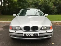 Usado BMW 528 2000 Plateado Berlina