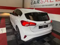 Used Ford Focus ST-Line X 125 HP (91 kW) 2019 White Hatchback