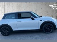 Used Mini Cooper Hatch 136 HP (100 kW) 2018 White silver Hatchback