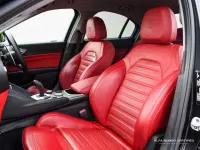Begagnad Alfa Romeo Giulia Veloce 276 HK (202 kW) 2020 Svart Sedan