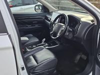 Used Mitsubishi Outlander P-HEV 2016 White Estate