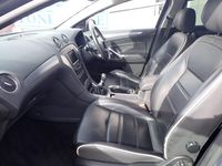 Used Ford Mondeo Business Edition 140 HP (102 kW) 2014 Grey Hatchback