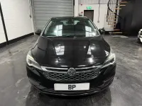 Used Vauxhall Astra Elite 200 HP (147 kW) 2018 Black Hatchback