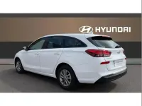Used Hyundai i30 120 HP (88 kW) 2018 White Estate