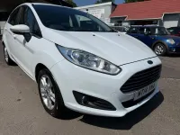 Used Ford Fiesta Zetec 82 HP (60 kW) 2014 White Hatchback