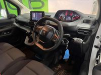 Used Peugeot Partner 2019 White MPV