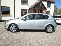 Second-hand Vauxhall Astra 2010 Argintiu Hatchback
