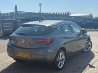 Second-hand Vauxhall Astra SRi 105 CP (77 kW) 2016 Gri Hatchback