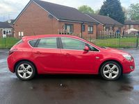 Second-hand Vauxhall Astra SRi 2011 Roșu Hatchback