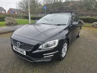 Usado Volvo V60 Business Edition 120 HP (88 kW) 2017 Preto Carrinha
