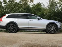 Used Volvo V90 CC Pro 2017 Silver Estate