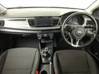 Used Kia Rio 2019 White Hatchback