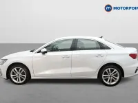 Second-hand Audi A3 Sport 150 CP (110 kW) 2023 Alb Berlinǎ