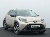 Used Toyota Aygo X 72 HP (52 kW) 2022 Beige SUV