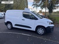 Used Peugeot Partner Premium 100 HP (73 kW) 2022 White MPV