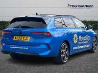 Second-hand Vauxhall Astra Ultimate 130 CP (95 kW) 2025 Albastru Break