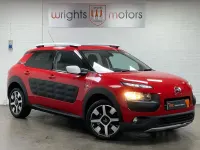 Used Citroën C4 Cactus Rip Curl 2017 Red Hatchback