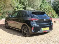 Usado Vauxhall Corsa-e SRi 100 kW (136 CV) 2021 Negro Utilitario