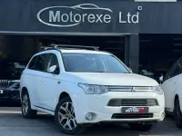 Used Mitsubishi Outlander P-HEV 2014 White Estate