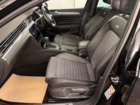 Begagnad VW Passat R-line 2019 Svart Kombi