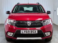 Used Dacia Logan MCV Stepway 90 HP (66 kW) 2019 Red Estate