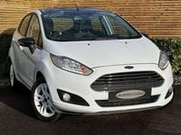 Used Ford Fiesta Zetec 100 HP (73 kW) 2017 White Hatchback