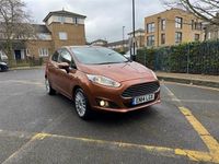 Begagnad Ford Fiesta Titanium 125 HK (91 kW) 2014 Brun Halvkombi