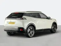 Gebraucht Peugeot e-2008 Allure+ 100 kW (136 PS) 2023 Weiß SUV