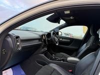 Used Volvo XC40 R-Design 2021 White SUV