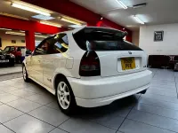 Used Honda Civic Type R 182 HP (133 kW) 2015 White Hatchback