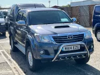 Usado Toyota HiLux 144 CV (105 kW) 2014 Gris Pickup/Camioneta