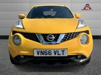Used Nissan Juke N-Connecta 110 HP (80 kW) 2016 Yellow SUV