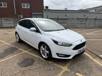 Used Ford Focus Zetec 125 HP (91 kW) 2015 White Hatchback
