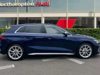 Usado Audi S3 Sportback Comfort 310 CV (228 kW) 2023 Azul Utilitario