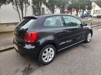 Begagnad VW Polo SE 2011 Svart Halvkombi