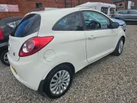 Używany Ford Ka Zetec 69 KM (50 kW) 2012 Biały Hatchback