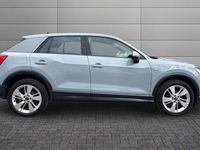 Begagnad Audi Q2 S-Line 2023 Grå SUV