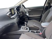 Used Kia Ceed 118 HP (86 kW) 2019 Red Hatchback