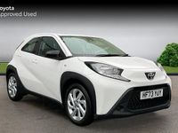 Used Toyota Aygo X PURE 72 HP (52 kW) 2023 White SUV