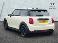 Used Mini Cooper Classic 134 HP (98 kW) 2020 White Hatchback