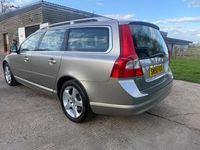 Second-hand Volvo V70 SE Lux 2008 Auriu Break