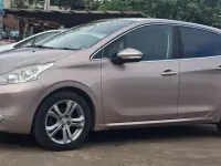 Used Peugeot 208 Allure 82 HP (60 kW) 2013 Pink Hatchback