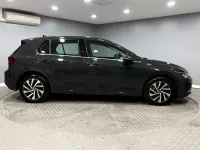 Second-hand VW Golf VIII Style 204 CP (150 kW) 2023 Gri Hatchback
