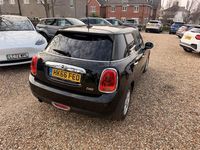 Used Mini ONE Hatch 102 HP (75 kW) 2016 Black Hatchback