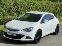 Used Vauxhall Astra GTC SRi 200 HP (147 kW) 2014 White Hatchback
