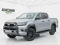 Used Toyota HiLux 204 HP (150 kW) 2023 Silver Pickup