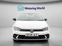 Begagnad VW Polo R-line 110 HK (80 kW) 2024 Vit Halvkombi